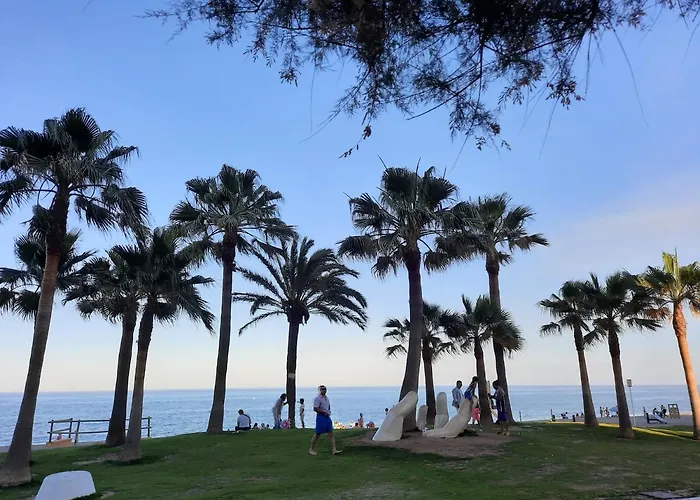 Sunshiny Costa Del Sol - *