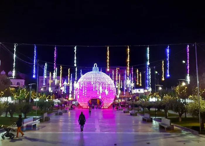 Sunshiny Costa Del Sol - *